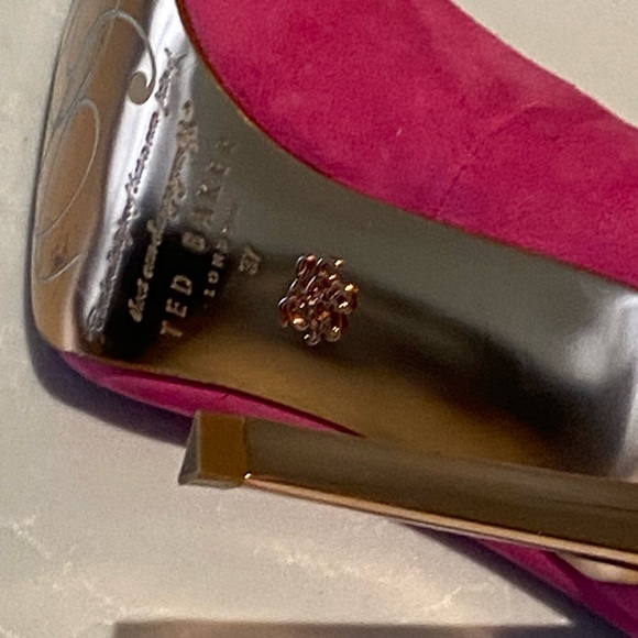 Ted Baker Fuchsia Pink Suede Embellished Pumps - Picture 6 of 6